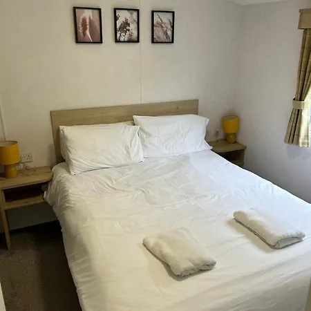 The Retreat At Lido Leisure Park Appartement *